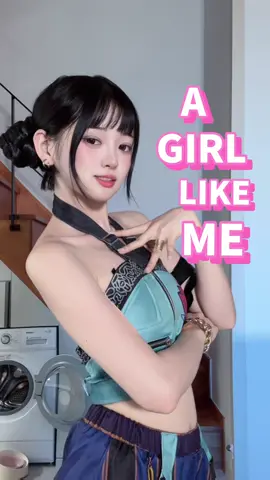 a girl like me🥴 #cosplay #huntrix #zoey #huntrix_zoey 