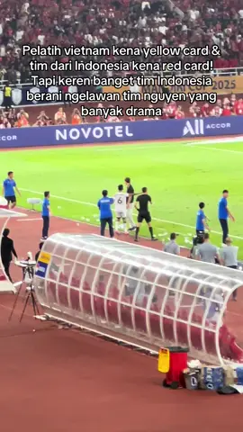 Keren banget pas ngebuang ari minumnya garagara ganggy robby darwis! Meskipun membuahkan red card😭 #vietnam #indonesiavsvietnam #bolaindonesia #u23afccup #finalbola #gelorabungkarno #finalbolaindonesiavietnam #vietnamdrama #indonesiabola #indonesialawanvietnam 
