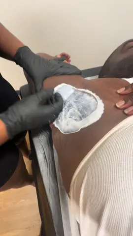 Even dads deserve smooth confidence 💪✨ First underarm wax, countdown style ✅ Would you let your little one cheer you on? 🥹 #FamilyWaxing #WaxCare #WaxTok #WaxingBusiness #WaxingForMen #SmoothSkinClub #SelfCareForAll #FamilySpaDay #WaxTransformation #BodyCareRoutine #SpaTikTok #WaxingServices #majesticglo #baltimorewaxer 