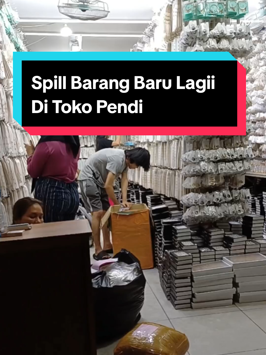 Barang Baru Sambil Spill Orderan Hari Ini Bestii 🥰🥰🥰🫰🏻 ⬆️Grosiran Titanium  . 💯 Bahan Asli Titanium  . Anti Karat . Tidak Luntur  . Tahan Lama  . Harga Terbaik  . Kualitas Terbaik . Barang Import . Non COD ❌ . Real Picture . Anti iritasi . Barang Trendy . Toko Amanah & Terpercaya . Lansung Gaskan CO 😍🥰 Chat Admin 👇🏻👇🏻👇🏻 : Admin 1 (0812 8618 5275)