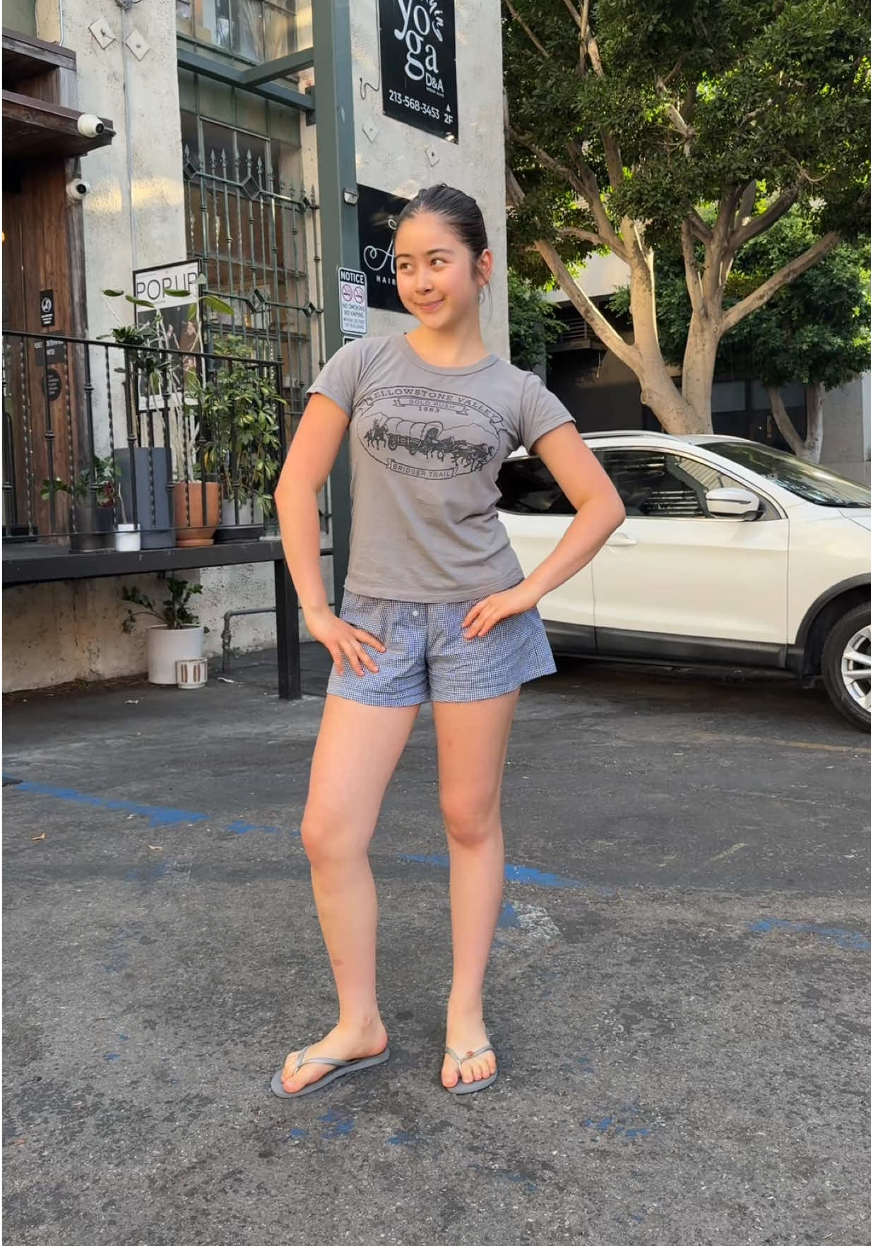 who needs sneakers anyway #sofimanassyan #dance #trend 