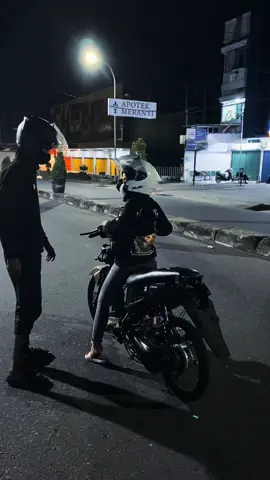 sesakit itukah🥺 #sadvibes🥀 #sadstory #dragqueen #dragrace #fyp #dragcewek 