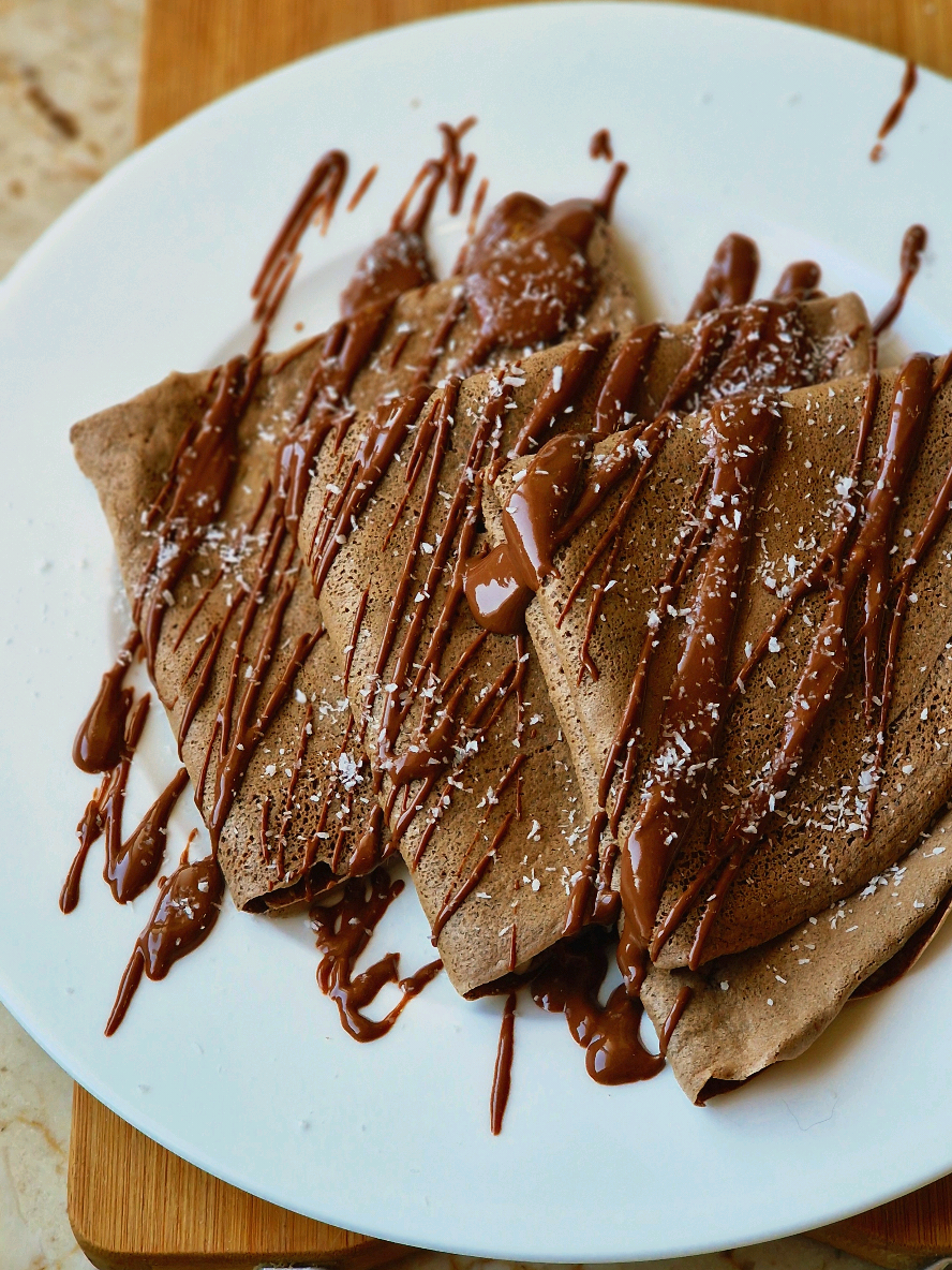 😍 crêpe super gourmandes et healthy 🍫🥧👌 Ingrédients :  Farine d'avoine  Cacao  Oeuf  Eau  دقيق الشوفان كاكاو بيضة ماء #healthylifestyle #modedeviesain  #recettefacile #heltmind #sportifalgérien #sportdz #sportlavie #اكل_صحي #الجزائر  #conseilsportif 