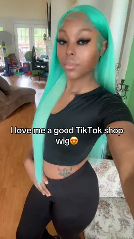 Love me a good TikTok shop wig, dyed sweet mint🧜🏾‍♀️ #fyp #foryou #foryoupage #tiktokwig #tiktokshop #sweetmintdye #sweetmintwig #coloredhair 