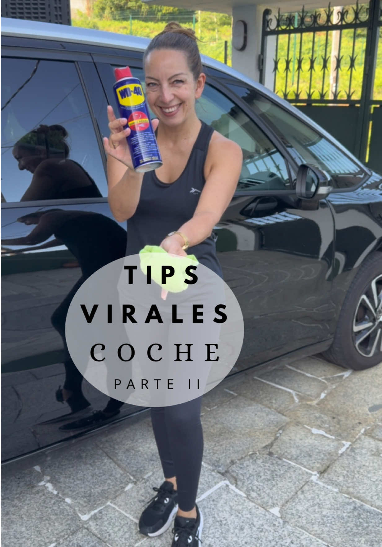 𝐓𝐈𝐏𝐒 𝐕𝐈𝐑𝐀𝐋𝐄𝐒 𝐂𝐎𝐂𝐇𝐄 ( Parte II ) Después del éxito de la primera parte, no podía dejar todos estes típs que grabé en el olvido. Son súper útiles para mantener el coche limpio más tiempo y con menos esfuerzo ( importante 😅). Os los dejo junto con la parte I para que podáis guardarlos y tenerlos a mano, que ahora en verano el coche se ensucia más y nos vienen fenomenal 🙌🏼 𝐓𝐈𝐏 𝐀𝐁𝐑𝐈𝐋𝐋𝐀𝐍𝐓𝐀𝐃𝐎𝐑: Bayeta de microfibra escurrida y un poquito de abrillantador del lavavajillas. Dejamos secar y ..🪄 Todo brillante y además dura más tiempo limpio. Yo lo he comprobado con los odiosos pies de los niños en esa zona 😅 𝐓𝐈𝐏 𝐖𝐃𝟒𝟎: Ya os comenté en la parte I que lo uso también para los plásticos y los retrovisores y en esta os digo que para los limpiaparabrisas es 🔝porque además de dejar el plástico como nuevo, si lo aplicáis como os enseño en el vídeo, os aprovecháis de que hace que tengáis más visibilidad en el cristal los días de lluvia ☔️  𝐓𝐈𝐏 𝐒𝐔𝐀𝐕𝐈𝐙𝐀𝐍𝐓𝐄: Tenéis que mezclar 1/3 de suavizante ( mejor ecológico, pero yo en ese momento tenía el que veis) con 2/3 de agua y pulverizarlo en las superficies interiores para limpiar el polvo. Veréis que rico huele el coche y cómo dura limpio más tiempo!🥳 𝐓𝐈𝐏 𝐓𝐎𝐀𝐋𝐋𝐀 𝐂𝐀𝐋𝐈𝐄𝐍𝐓𝐄 Este sirve tanto para esos bichejos muertos por el camino,como para excrementos. Ojo 👁️ a los de ave 🦅 y poneos guantes y mascarilla porque transmiten enfermedades ⚠️. Con solo una toalla bien caliente veréis qué bien se despegan! 👌 Espero que os sean muy útiles y os salven de más de una🙌🏼.. Os mando un besazo y ya sabéis que aquí estoy para cualquier duda ❤️ #tipslimpiezacoche #limpiarcoche #tipslimpieza #tipsvirales  Cuál te ha gustado más ?