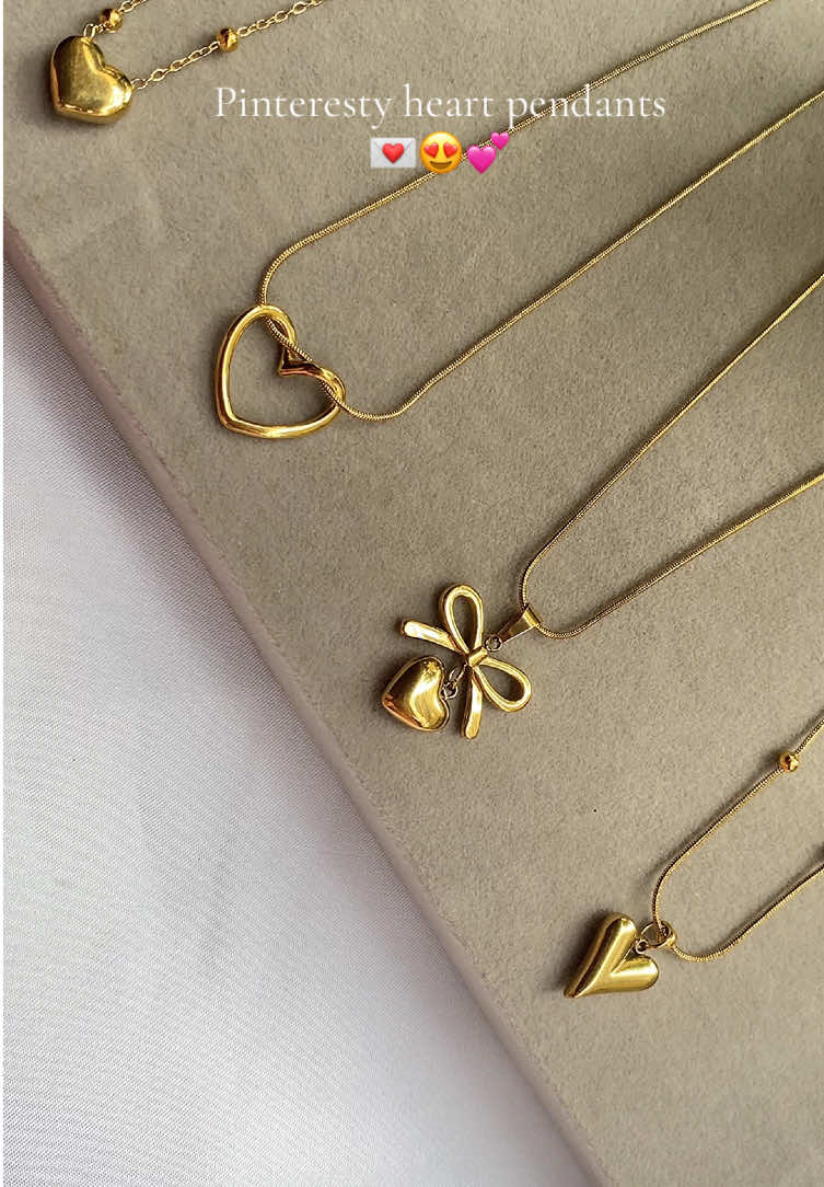 Price550 to 650 For order WhatsApp 03292315270 . . . #smallbusinessowner #stainlesssteeljewelry #nonfadedjewelry #viral #foryoupage #highqualityjewellery😍 #dailywearjewellery 