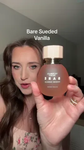 Bare Sueded Vanilla by Victoria‘s Secret is a 10/10 #victoriassecret #baresuededvanilla #vanillaperfume #perfume #fragrance 