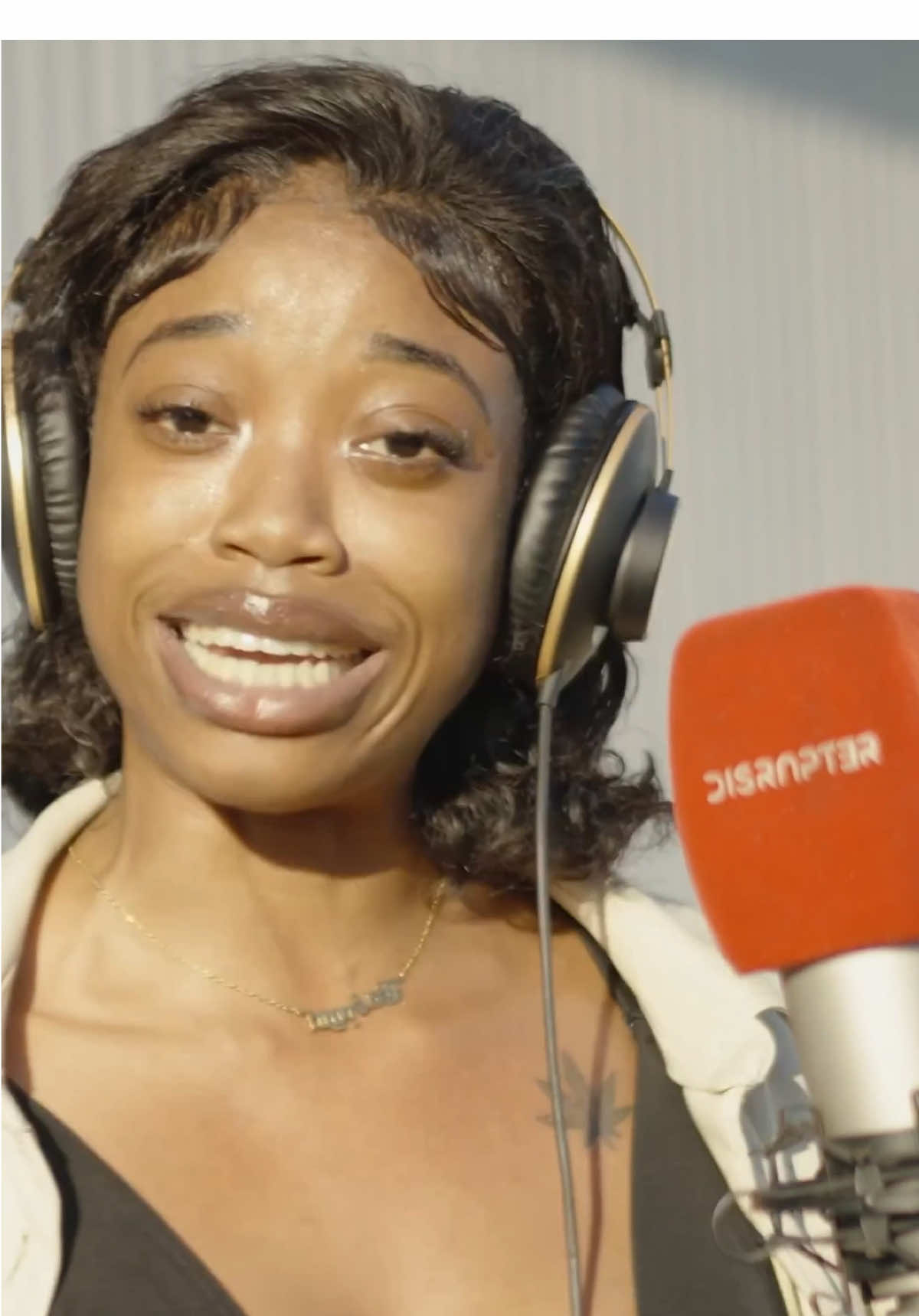 Under A Vibes Yuh Know Di Feeling 💃🏾  #Tanzie performs #NGN for #DisrupterSessions 🚨