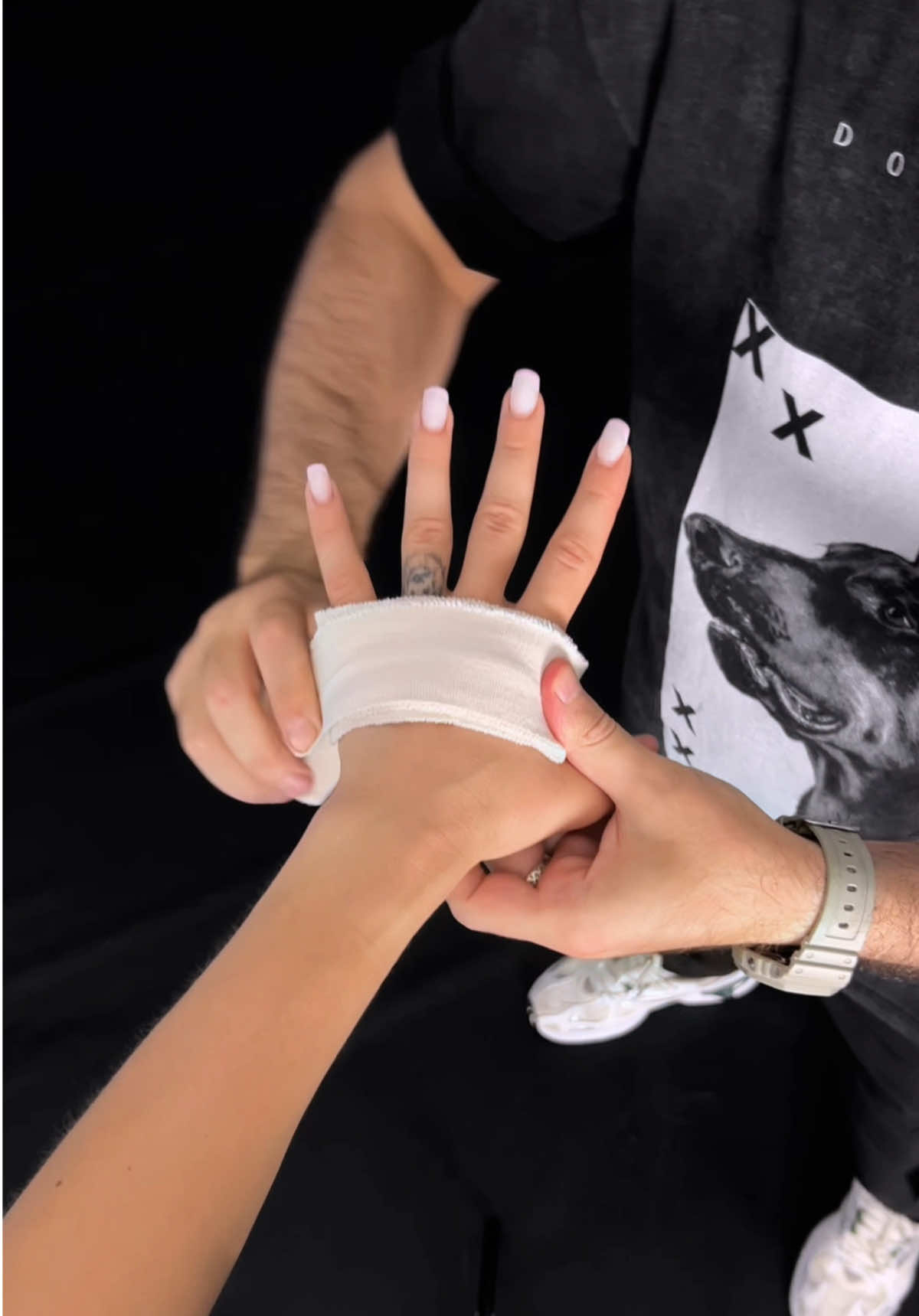 Boxing Handwrap ✔️🥊 #boxing #boxingtraining #boxingtechnique #boxingtips #boxingworkout #boxingmachine #boxingmotivation #handwrap #handwraps #handwrapboxing #handwrapping #recommendations #fyp 