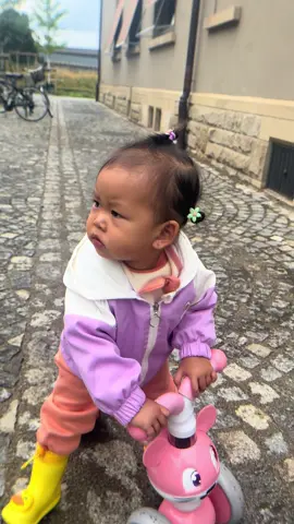 🇨🇭baby cute 🇨🇭#lunazara08 #baby #babylove #babygirl #babyfood #babyeating #cute #fybシ #foryou #foryoupagе 