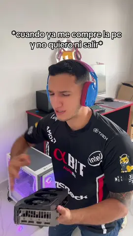Cuando ya me compre la pc no salgo ni pa la esquina. #meme #pc