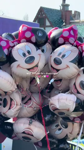 forever🩷✨🐭 @Disneyland Paris ✨  #disneyland#disneylandparis#dlp#disneygirl#safeplace#princesses#disneyfan 