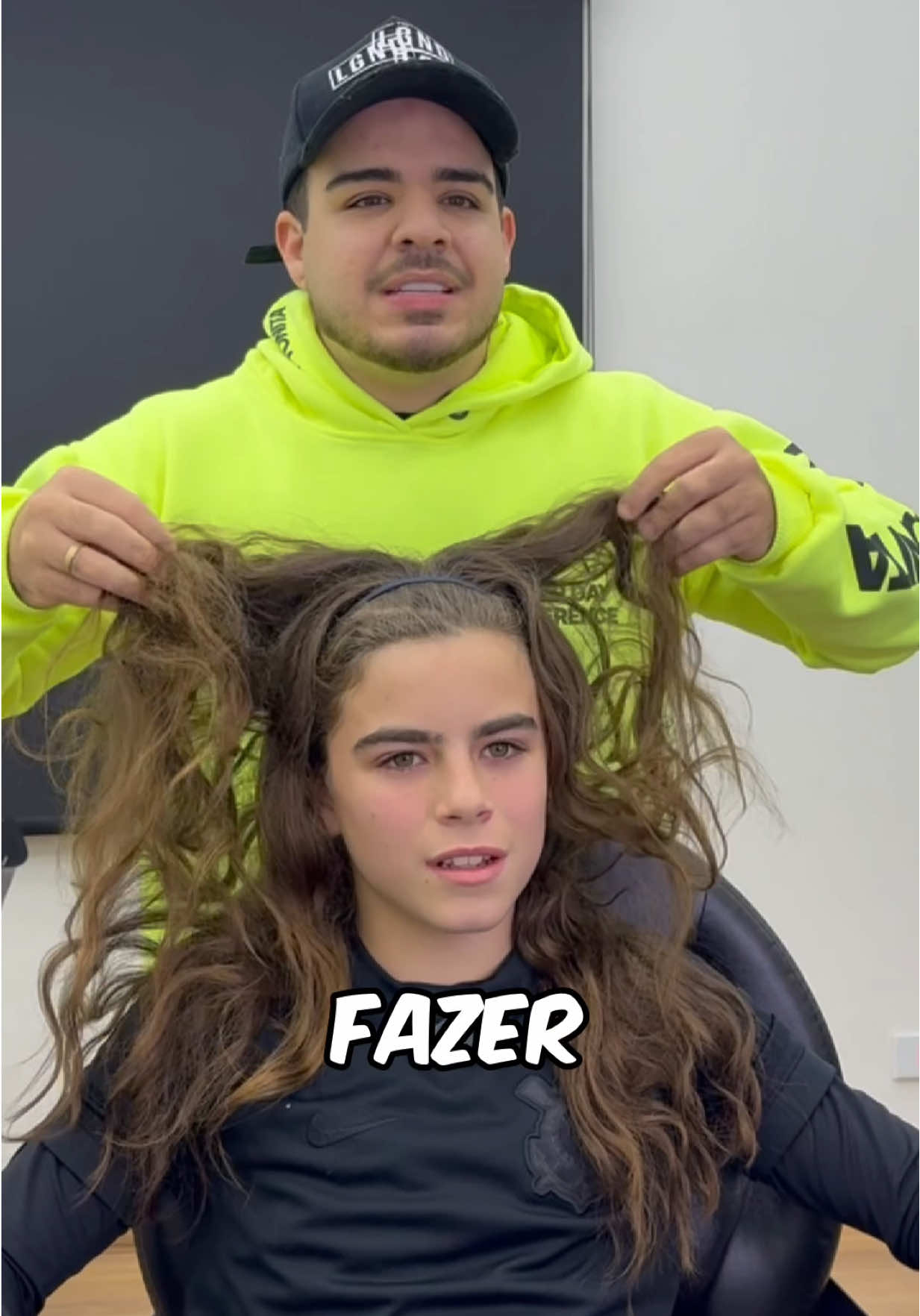 SUA MÃE É O QUE?