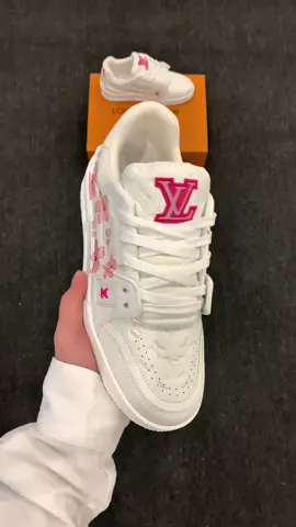 Do you need sneakers 👟 Luis Vuitton #luisvuitton #foryou #sneakers #sneakerhead #luxuryshoes               