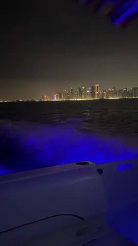 🌗