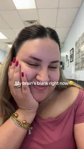 Im literally stuck with my Content right now but i just keep showing up even if its just a video of me 🤍✨ #contentcreator #nomakeupday 