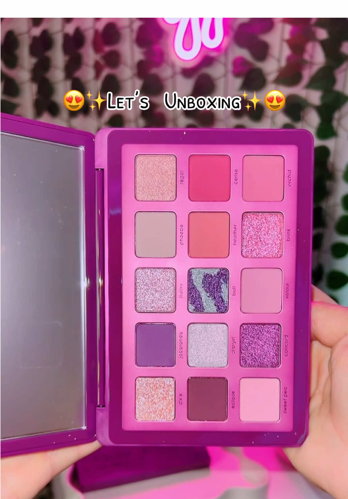 let's unboxing 😍💌💜🟣🟪@Natasha Denona #natashadenona #roxapalette #eyeshadow #eyeshadowpalette #unboxing #unboxingmakeup 