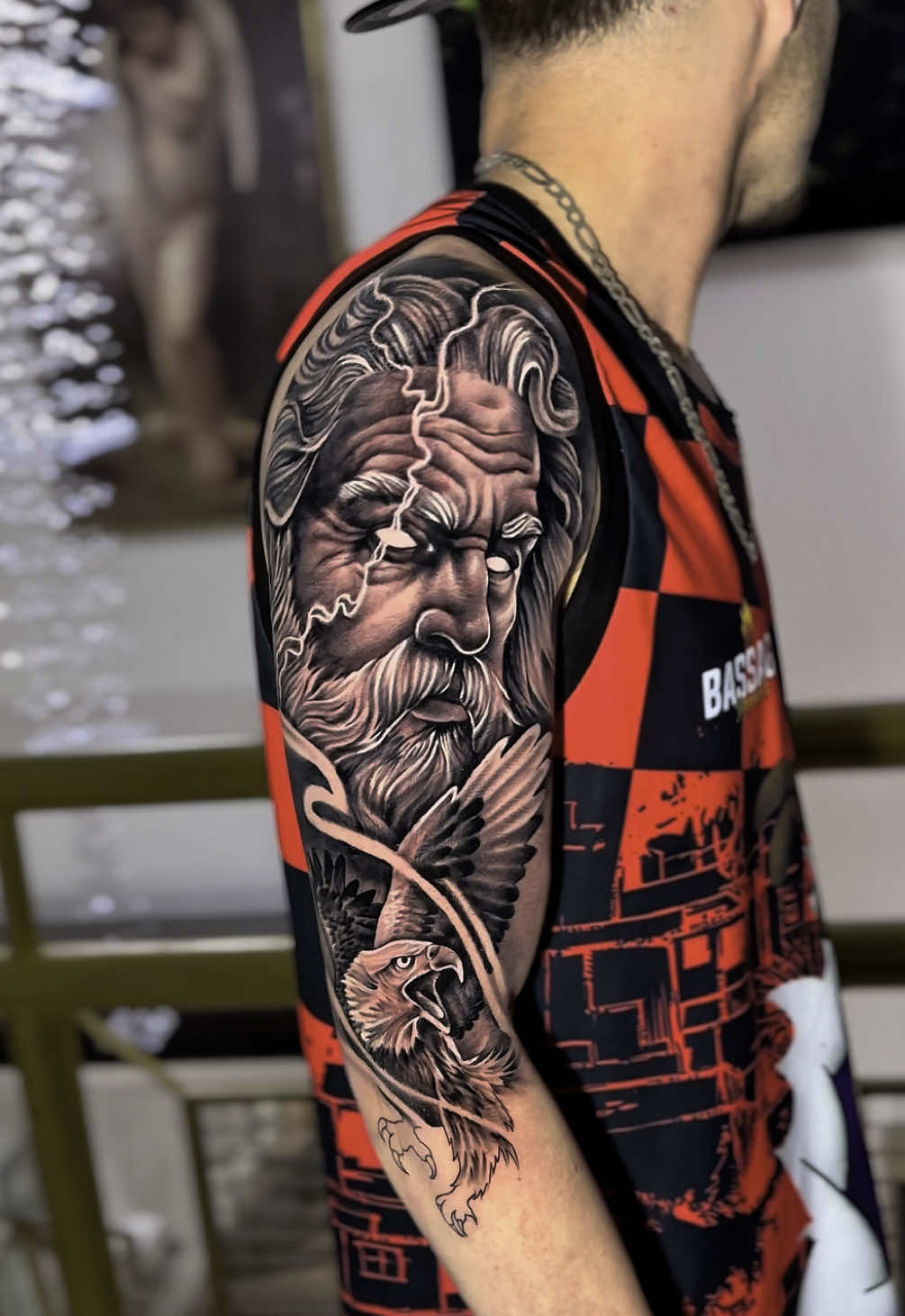 Orçamentos 31992779416  . . . . . . . . #tattoodicas #tattooideias #tattooanjinho #tattooanjo #tattoojesus #tattoojesuscristo #tattooreligiosa                  