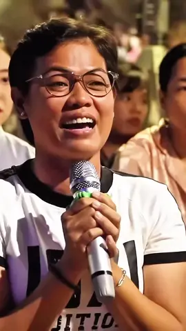 Sư phụ chuyền cho con, giờ con hết thăm tiền rồi, con còn biết chỗ không làm mà còn có ăn rồi, còn nợ thì thiếu từ từ thì trả....😄😄😄😛😛😛