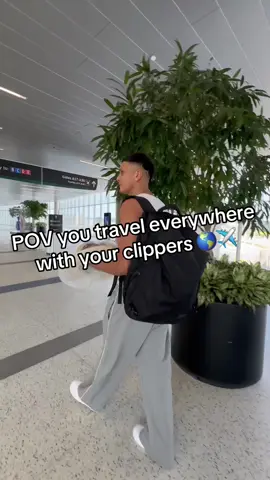 Any other barber do this ? 😭#barber#plane#travel#barbershop#fyp#viralvideo #flying 