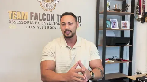 🚨 SAIU NA MÍDIA! 🚨 Fui entrevistado pela TV Serra Geral @tvserrageral para falar sobre o meu trabalho à frente do consultório de assessoria e consultoria esportiva. Aqui, oferecemos um atendimento completo: avaliação física, orientação nutricional, periodização de treino e muito mais — tudo personalizado pra quem quer resultado de verdade. 🎯 Resultado, ciência e acolhimento no centro de tudo. 📍Se você quer transformar seu corpo com acompanhamento profissional, esse é o seu lugar! #ConsultórioEsportivo #TreinadorBrunoWender #TVSerraGeral #AvaliaçãoFísica #ConsultoriaEsportiva #NutriçãoEsportiva #TreinamentoPersonalizado     