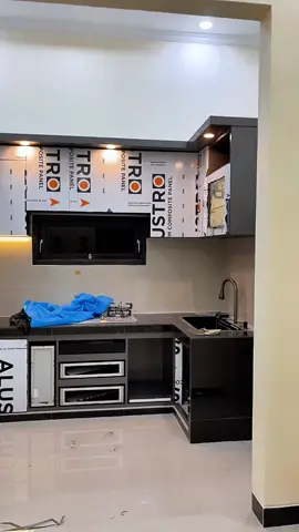 Projek Kitchenset Aluminium Doble Layer pemasangan Patoman Banyuwangi #kitchenset #kitchensetminimalis #kitchensetaluminiumdoblelayer 