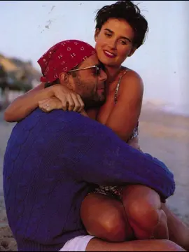 The story of Bruce Willis and Demi Moore, is one of loyalty, respect and support. The iconic couple met in 1987, and married soon after, and welcomed three daughters together: Rumer, Scout, and Tallulah.  Despite a high-profile marriage, they divorced in 2000. However, the pair have remained close friends and co-parents, maintaining a strong, blended family dynamic. Willis wife, Emma Heming Willis, with whom Bruce shares 2 daughters, is also close to Demi. “We managed to move the heart of our relationship, the heart of what created our family, into something new that gave the girls a loving, supportive environment with both parents. We felt more connected than we did before the divorce” says Demi.  In 2022, Bruce was diagnosed with frontotemporal dementia and aphasia, and his daughters have stated that he no longer remembers his fame, and doesn’t understand why the paparazzi still follow him. Demi Moore has provided unwavering support to Bruce, and recently shared a sweet moment dancing with him on his 70th birthday❣️