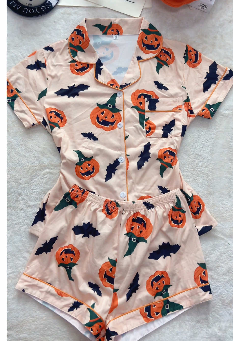 Get ready for Halloween in advance!!! 🎃👻💕 #halloween #pumpkin #ghost #pajama#pajamas #pajamaset #pajamaparty #sleepwear #sleep #graphic #graphicshorts #soft #cozy #comfortable #cuteoutfits #pjs #bedroom #nightwear #sleepwearfashion #2pieceset #twopieceset #TikTokShop   #spotlightfinds #TikTokShopBackToSchool #spotlightfashion #FallFreshness #fyppppppppppppppppppppppp 