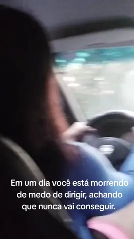 Não importa quantas vezes você tentou, e quantas vezes você não conseguiu, não desista, uma hora você vai conseguir e quando conseguir vai ver que valeu a pena não desistir. #Mulhernovolante #Autoescola #Ansiedade #Medodirigir #Habilitaçao 