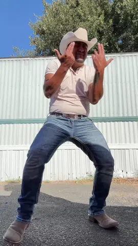 Bailame baby 🔥 #fypシ #parati #bailando #pasosprohibidos #viral #cowboy #dance 