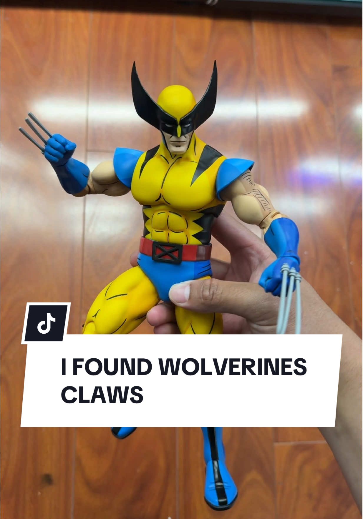 I FOUND WOLVERINES CLAWS 🔥 #wolverine #hughjackman #deadpoolandwolverine #funny #fail #toys #toyreviews #actionfigures #hottoys #hottoys #hottoyscollections