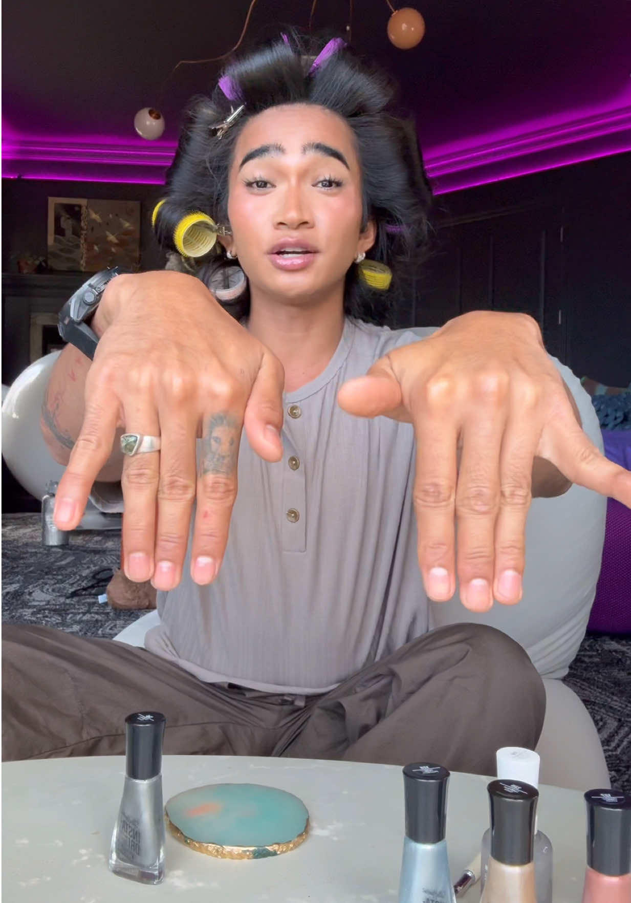 Sun in Leo. Nails in your face. ☀️♌️💅🏽 @Sally Hansen #sallyhansenpartner @Amazon  Link in bio