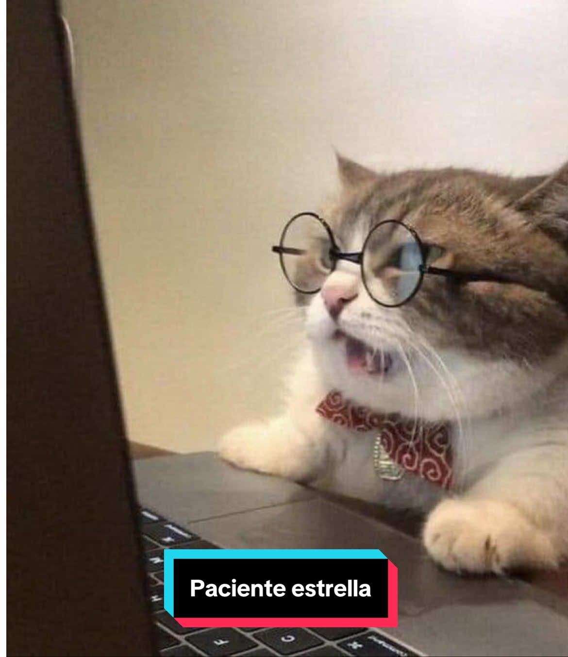 Lo que callamos los “dientistas”😩😂 #foryoupage #dentistaentiktok #dental #salud #HistoryTime #gingivitis #caries #CapCut 
