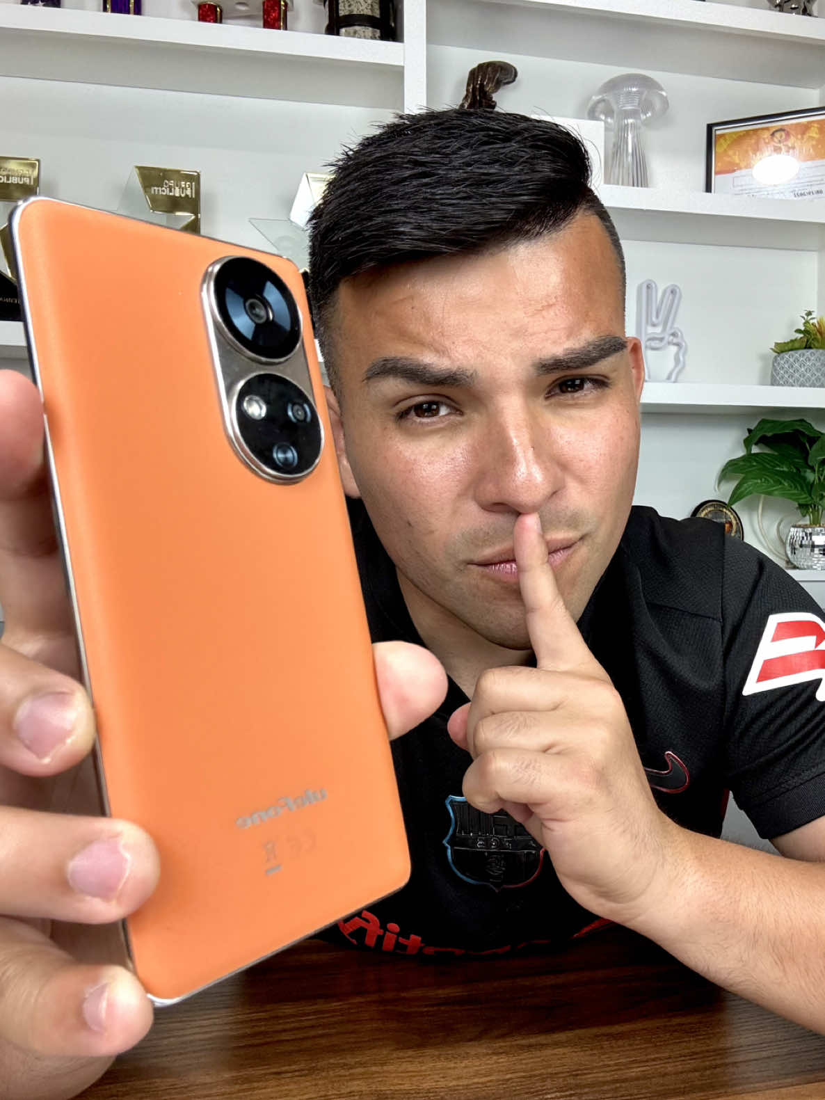 Con esta aplicación vas a poder grabar videos y tomar fotos con la pantalla apagada en tu celular 📲 #tips #trucos #fentysuperbrandday #androi #androidhacks #samsung #tiktoktips #AprendeEnTikTok 