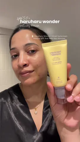 💫☀️ If you’re still searching for that sunscreen that feels like skincare—this is it. 🤍 I’ve been using the Haruharu Wonder Velvet Sunscreen SPF 50+, and I can honestly say it’s one of the best mineral sunscreens I’ve ever tried. 🌸It has a velvet-soft texture that glides on like a light moisturizer and dries down to a beautiful blurred, matte finish—but never dry or tight. No white cast (even on pale skin), no stickiness, and absolutely no pilling under makeup. It wears like a skincare primer and layers perfectly with other products. 🍚Formulated with black rice extract and calming ingredients, it also soothes the skin, making it ideal for those with sensitive, dry, or combination skin. It’s fragrance-free, reef-safe, and gives your skin that calm, protected, soft-focus glow we all want. 🫶🏻If you want a sunscreen that works with your skin instead of just sitting on top of it—this is your new go-to. A total win for daily SPF wear.😎👙👒 BBKOMAL15 YesStyle code  #haruharuwonder #velvette #mineralsunscreen #SensitiveSkinSPF #NoWhiteCast #sunscreenreview @haruharu wonder #kbeautyskincare #FragranceFree #SPFReview #tiktokskincare @YesStyle #GlowySkinTips @YesStyleInfluencers #SPFIsEssential #SunCare 
