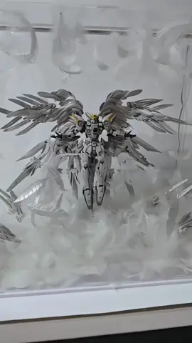 Làm một hộp liền !! #diorama #gundam #wingsnowwhite 