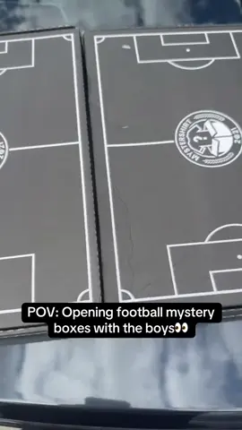 ❤️ Follow us Mystershirt_clips for more football-related content! (We’ll be giving away one mystery box per month)👈🏻 Do you like the last one?🤔 💰Enjoy an extra 10% discount on our mystery boxes via the link in our bio! #mysteryshirt #mystershirt #mysteryfootballbox #footballfans #footballcollectors
