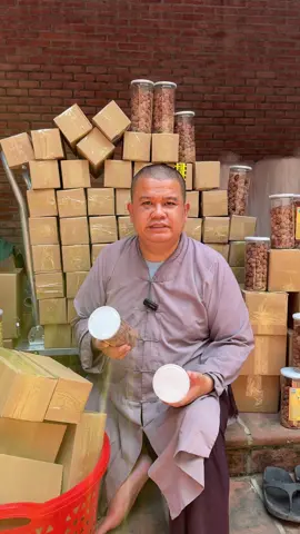 Kênh bị Flop hay sao ấy nhỉ đăng mãi mới được 4k views. Mọi người cho e ý kiến lên phải làm thế nào để kênh trở lại bình thường #phatphapnhiemmau #tibet9m #thichkhaiquang #bixanh #chuathachlongcaokybackan #tibet3m #phatphap #thiendzitaytang #tibet #hoangthantai 