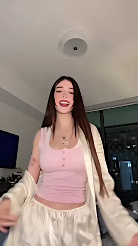 probablemente quede en flop por la hora¡||son la 1am😭#hazmeviral #fandommastoxico #polemica #fyp #tiktok @Katteyes @TikTok 