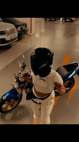 🐝😈#sk7 #hornet #bcj💙🐝🇯🇵 #bikelife #bikegirlsrilanka🇱🇰 #Biscoitocut #1mollionaudition💖 #dance #CapCut #ogf