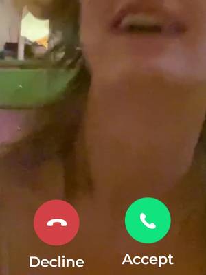 Get a fake call from a stunning girl – best prank call app of the year!