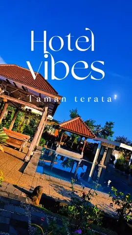 Tempatnya tenang, udaranya sejuk, dan setiap sudutnya aesthetic banget 🍃 Gak nyangka ada hidden gem senyaman ini deket dari Jakarta! Buat kamu yang butuh rehat sejenak, ini sih tempatnya... Staycation murah, vibes mahal 🌿 #HotelTamanTeratai #Cisarua #PuncakBogor #StaycationPuncak #AestheticHotel #HealingDulu #VibesPuncak #HotelMurahBogor #HiddenGemBogor #WeekendEscape #SinematikIndonesia #TravelBogor #NginepCantik #CapCut 