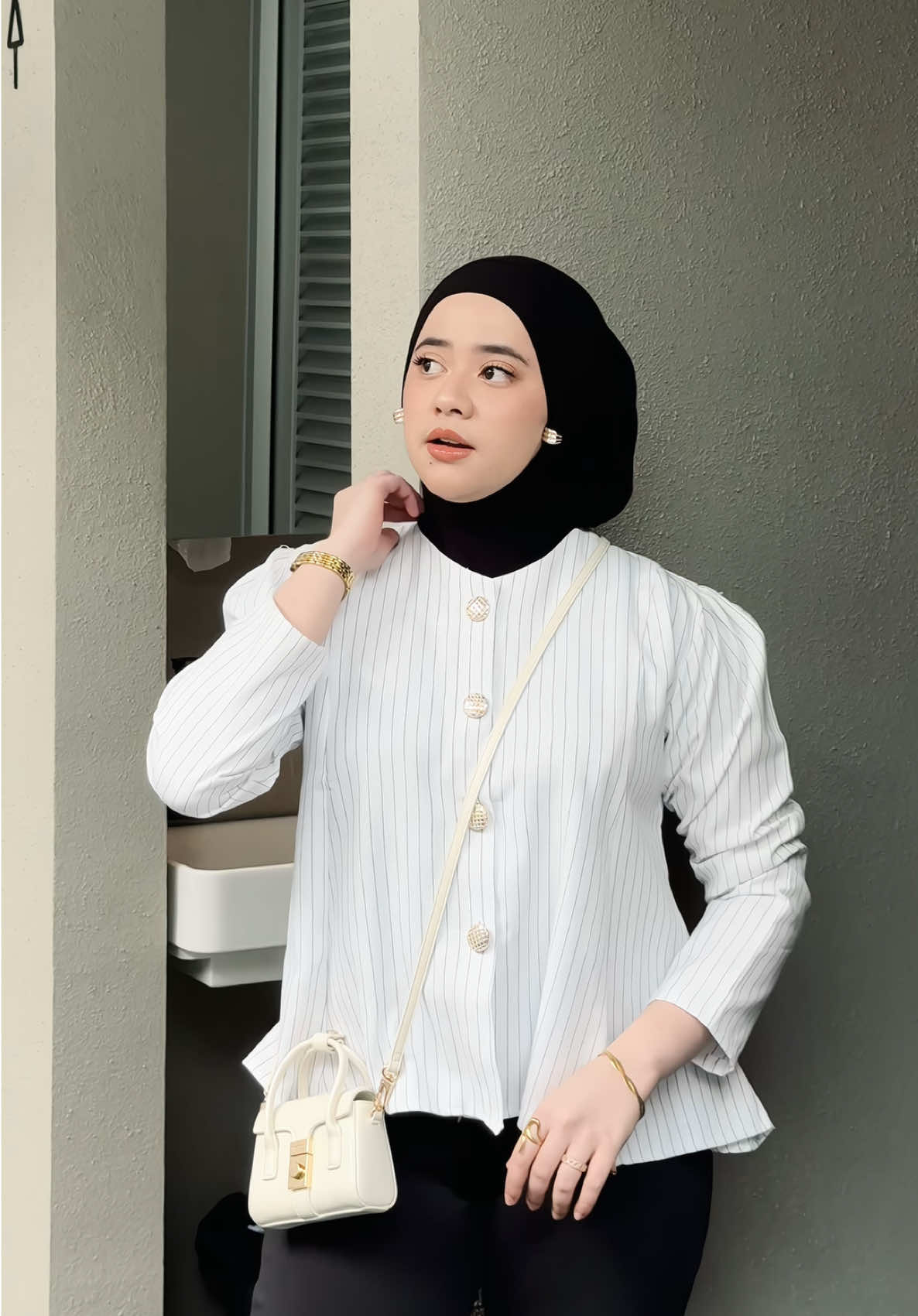 blouse strip under 50k an sebagus ini?🤍🙂‍↕️ #blouse #blousemurah #blousestrip #outfitideas #outfit 