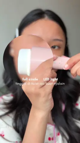 #stitch with @Tasya Farasya @Tasya Farasya  in love with this device🩷✨ Phillips facial hair remover ini super memudahkan idup pol mana ga sakit samsek!! Tbh aku ngikut sekte shave facial hairs itu dari ka tasya juga dijaman 2016/2017 kali ya🥹🫶 Loved the result so much cuma kadang ga boong kalo pake cukuran alis tuh suka perih & muncul redness gitu jadi pas (lagi - lagi) ka Tasya pake ini auto kaya FIX MAU COBAIN!!! <3 #PainlessFlawless #MakeUpNempel #facialhairremoval #faceshaving 