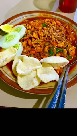 #fyp #pageforyou #indomie #tumis udangnya masih bayi sekali 😁