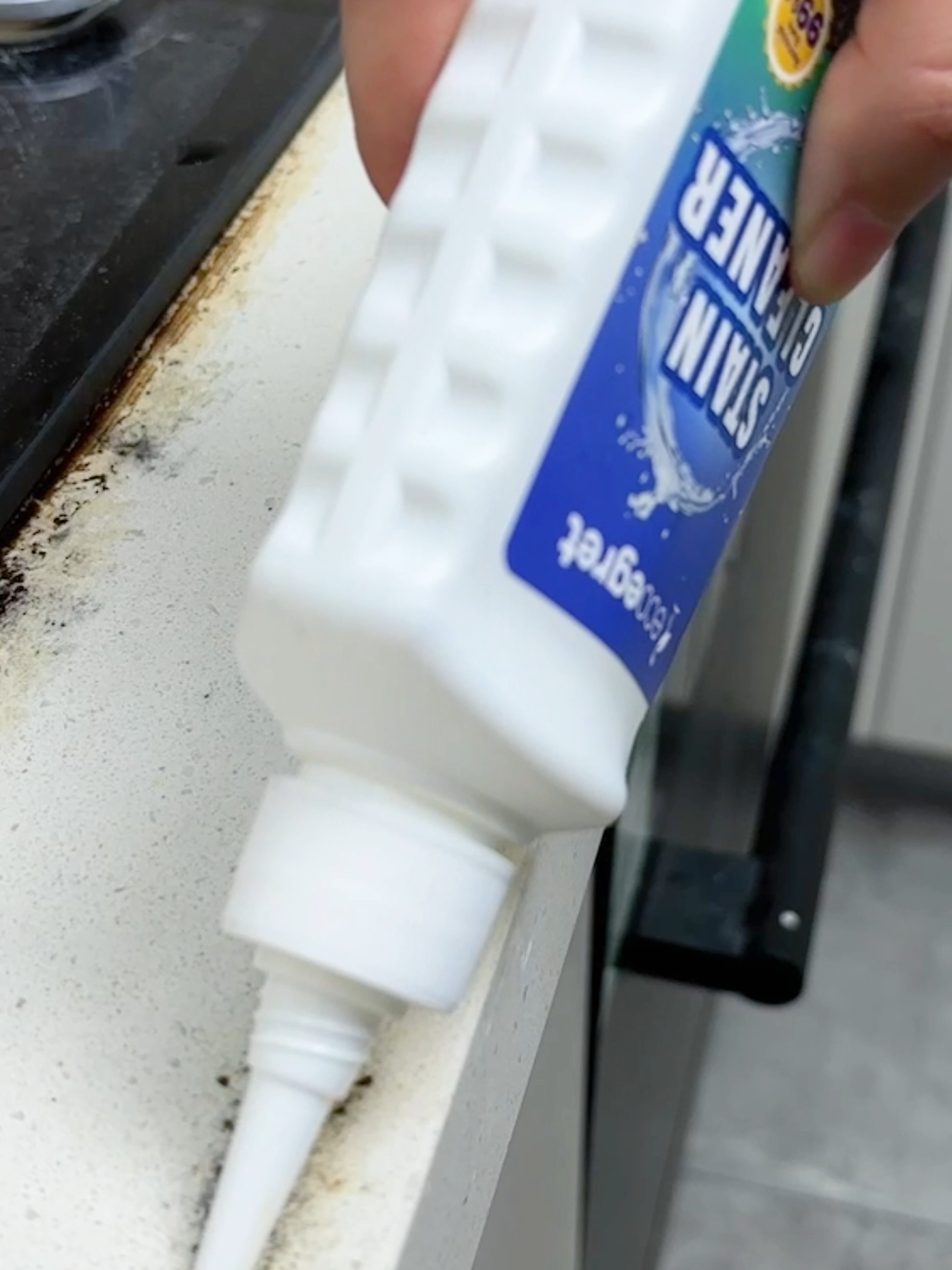 Since using it, I have never used bleach to clean mold again!#deepcleaning #cleaning #cleaningtipsandtricks #washercleaning #moldcleaning #mold