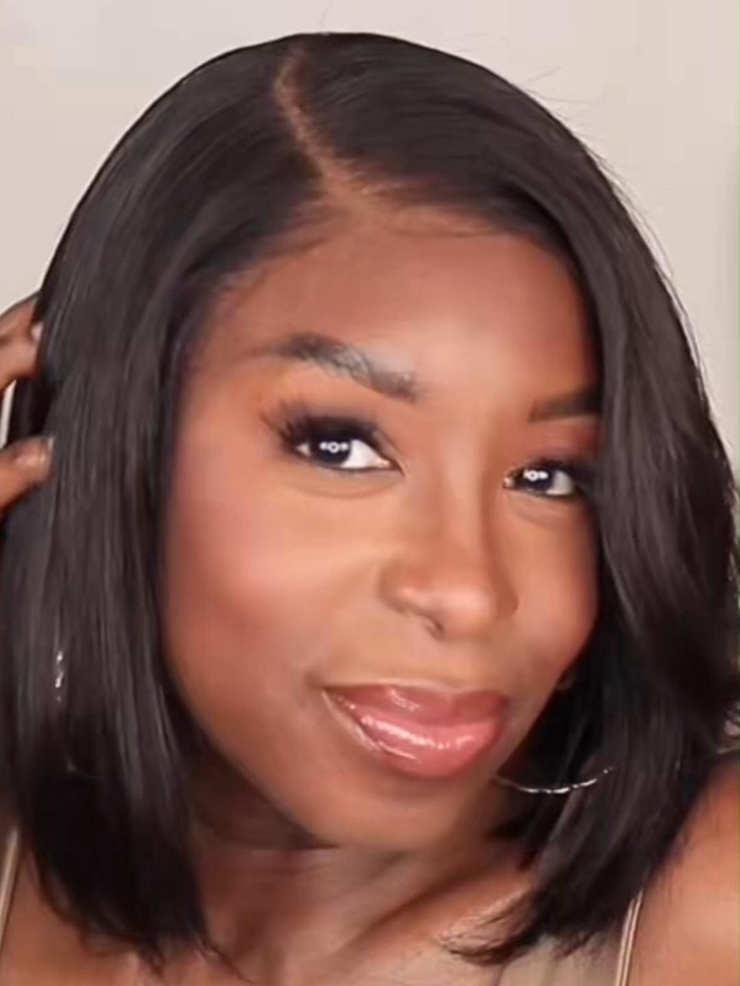 So easy to put on and take off, making your style switch a breeze! 💁‍♀️Same wig: search ‘SPE088’ in b!o l!nk. #gluelesswig #humanhairwig #protectivehairstyle #lacewig #wiginstall