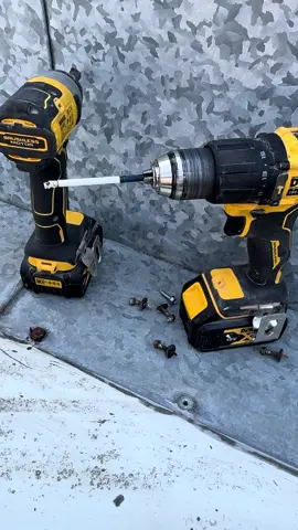 DeWalt ma przerwę 😁😁😁 #2025 #budowa #poland🇵🇱 #fun #edit #funnymemes #smiech #work #worklife #remont #viral_video #wowww #zabawa @Arek Mizerny 