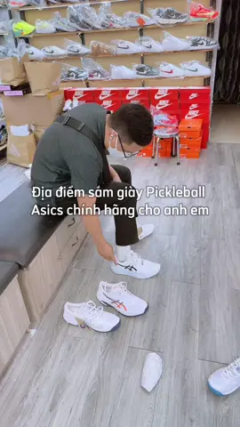 Giày Pickleball #asics chính hãng cho anh em ra sân tập luyện, thi đấu nha. Ghé shop thử chân cho ok nha nhiều mẫu mới lắm ạ #trungsneaker #pickleball #tennis #giaythethao #giaychinhhang 