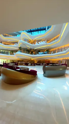 Futuristic Hotel lobby in Dubai 🤯 TAG someone you’d love to bring here! . . #dubai #dubai🇦🇪 #dubailife #dubaiblogger #dubaiinstagram #dubaihotel #dubaidowntown #dubaitravel #dubaiinteriors #dubaistyle #dubailuxury #luxuryhotel #5starhotel #futuristic #futuristicdesign #futurearchitect